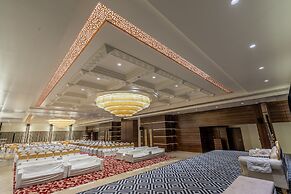 Mastiff Grand The Sia Palace Suites & Banquets, Khopoli (Nr. Imagica)