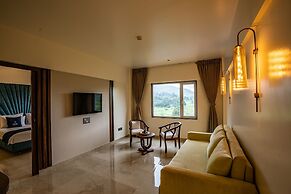 Mastiff Grand The Sia Palace Suites & Banquets, Khopoli (Nr. Imagica)