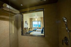 Mastiff Grand The Sia Palace Suites & Banquets, Khopoli (Nr. Imagica)