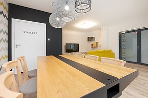 Apartment Lwowska Parking by Renters