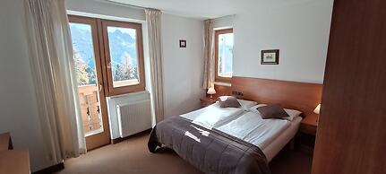 PLOSE Parkhotel & Residence