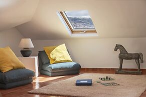 Duplex With sea and Mountain Views, Casa do Castelo