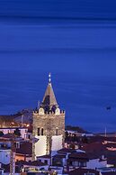 Duplex With sea and Mountain Views, Casa do Castelo