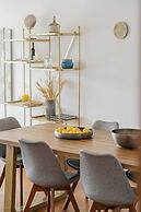 Duplex With sea and Mountain Views, Casa do Castelo