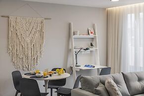 Cine Park Residence by An Island Apart