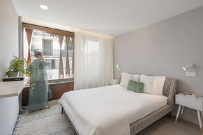 Cine Park Residence by An Island Apart