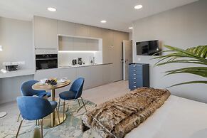 Cine Park Residence by An Island Apart