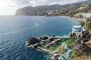 Studio With Pool and sea View - Funchal Sea View I