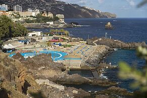 Studio With Pool and sea View - Funchal Sea View I