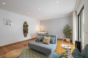 Funchal Holidays, Near the Beach - Lido View Calla