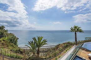 Luxury, Elegance and sea View - Madeira Palace I