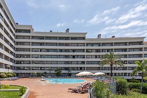 Family Holidays With Pool, Monumental Place