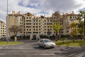 In Noble Zone, With Pool - Quinta da Falésia II