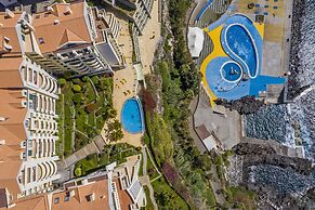 In Noble Zone, With Pool - Quinta da Falésia II