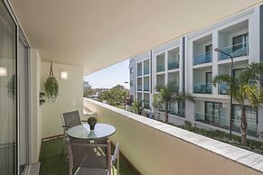 Apartment With sea View - Varandas do Lido I