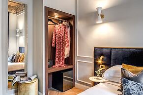 Tree Charme Augusto Luxury Suites