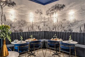 Tree Charme Augusto Luxury Suites