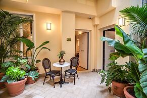 Tree Charme Augusto Luxury Suites