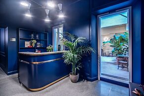 Tree Charme Augusto Luxury Suites