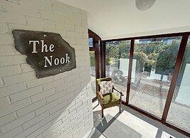 The Nook Oranmore Holiday Home