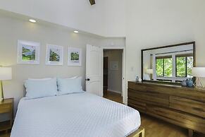 Hale Iolani 3 Bedroom Home by RedAwning