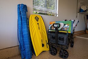 Hale Iolani 3 Bedroom Home by RedAwning