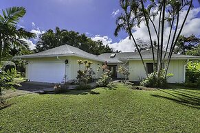 Hale Iolani 3 Bedroom Home by RedAwning