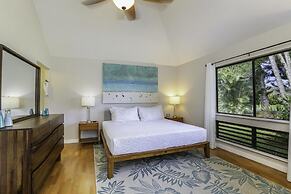 Hale Iolani 3 Bedroom Home by RedAwning