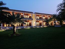 The creek boutique resort & spa