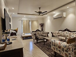 The creek boutique resort & spa