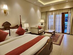 The creek boutique resort & spa