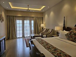 The creek boutique resort & spa