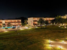 The creek boutique resort & spa