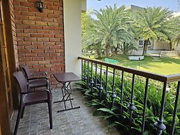 The creek boutique resort & spa