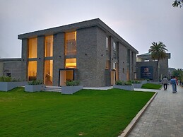 The creek boutique resort & spa