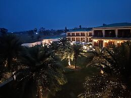 The creek boutique resort & spa