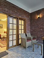 The creek boutique resort & spa