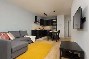 Warszawa Stalowa Apartment by Renters