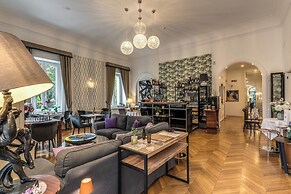 Mangili Garden Hotel