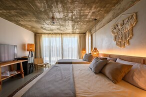 Ambar Hotel