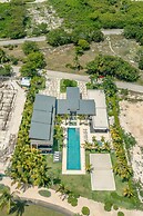 Luxurious Villa w Maid Pool Jacuzzi at Capcana