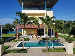 Amazing House at La Isabela