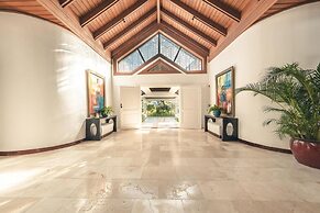 Luxurious Maison Larimar at Casa de Campo