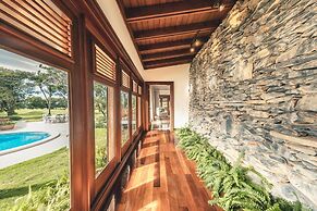 Luxurious Maison Larimar at Casa de Campo