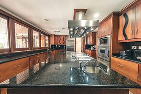 Luxurious Maison Larimar at Casa de Campo