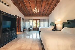 Luxurious Maison Larimar at Casa de Campo
