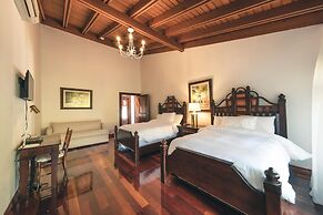 Luxurious Maison Larimar at Casa de Campo