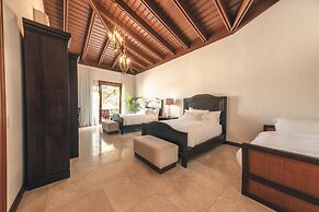 Luxurious Maison Larimar at Casa de Campo