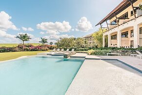 Modern 2br-apartment w Golf View at Casa de Campo