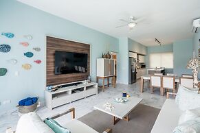 Two-bedroom apt With Pool View bbq in Lake View